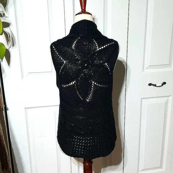 Vintage Knit Shrug Vest - Picture 6 of 14